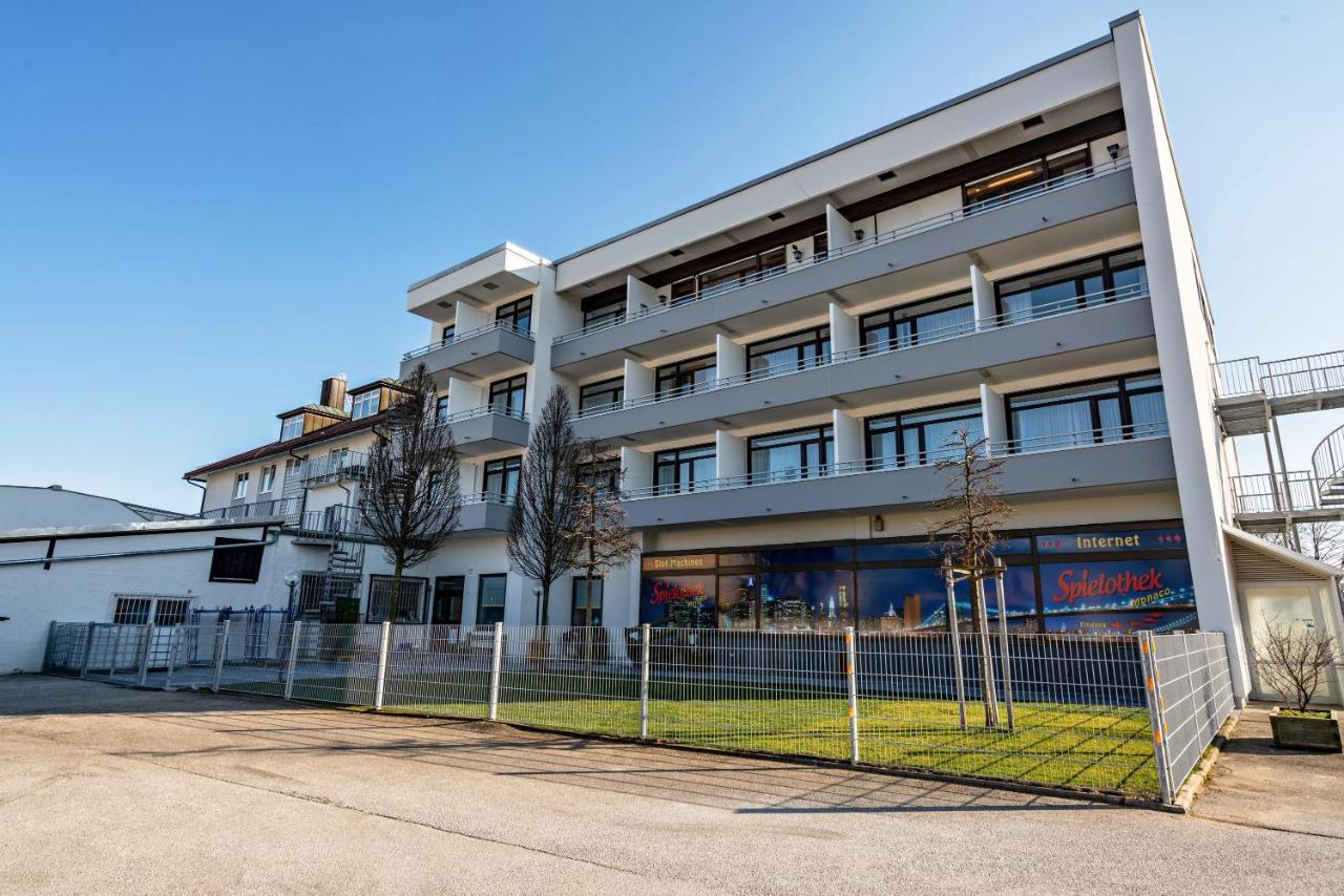 Huber Living Basic 206 * Germering