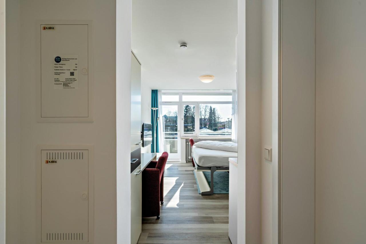 Apartment Huber Living Basic 206